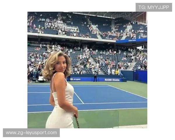 凯尔特人球迷亮相赛场，哈佛学霸兼网球迷引热议